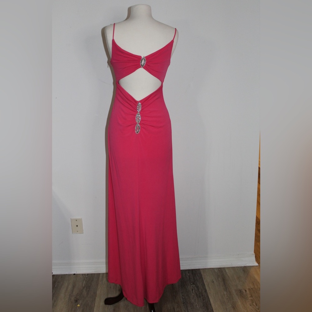 Pink formal - Picture 4 of 10